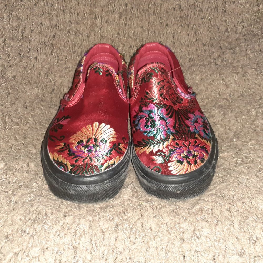 VANS-Classic Slip-On Festival Satin-Red-Size 5.5-Excellent - Picture 3 of 7